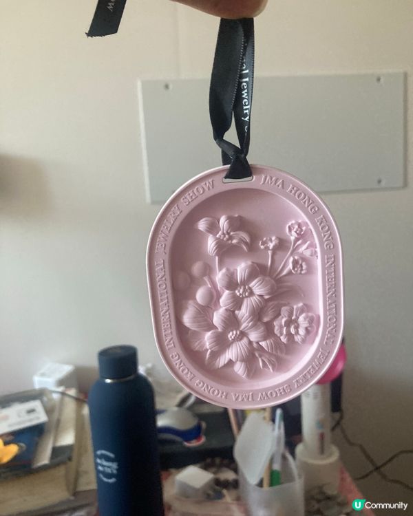 ## 灣仔珠寶展🤩  學生設計勁靚！