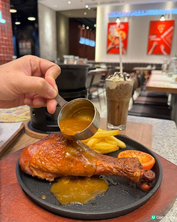 Pizza Hut 冬季限定芝士火鍋