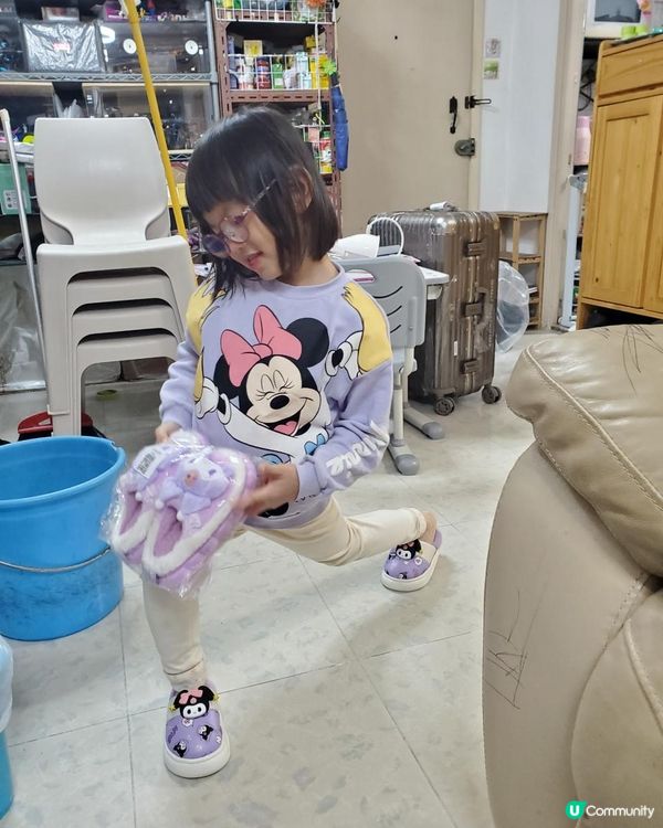 《Kuromi ~ 毛毛拖鞋開箱😈》