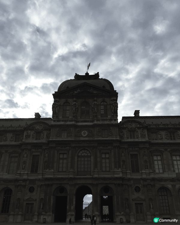 法國是一個文化薈萃的地方，在巴黎，**羅浮宮**和**凡爾賽...