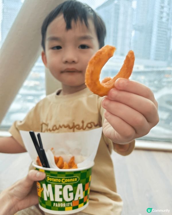 深圳星河 Co Co ParK有一間專門賣薯條，而且有很多種...