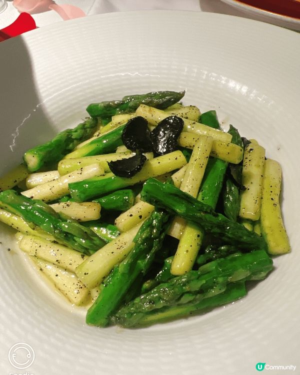 生日之旅—午餐食左蟹三寶、夜晚去左桂灣附近嘅商場食泰國野，事...