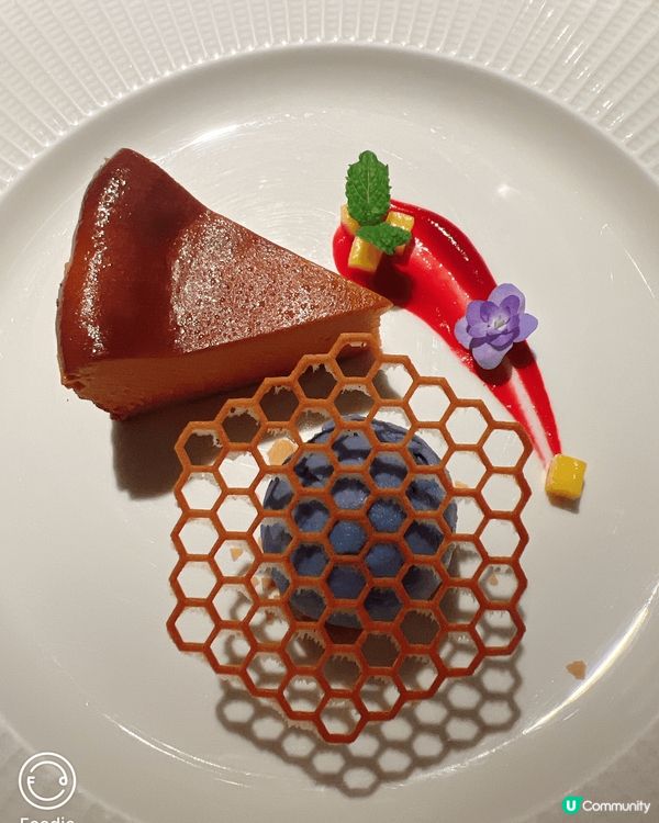 生日之旅—午餐食左蟹三寶、夜晚去左桂灣附近嘅商場食泰國野，事...