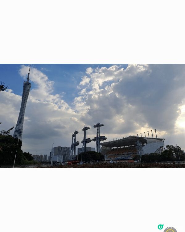 我打算睇好戲買靚衫，美食一條龍。