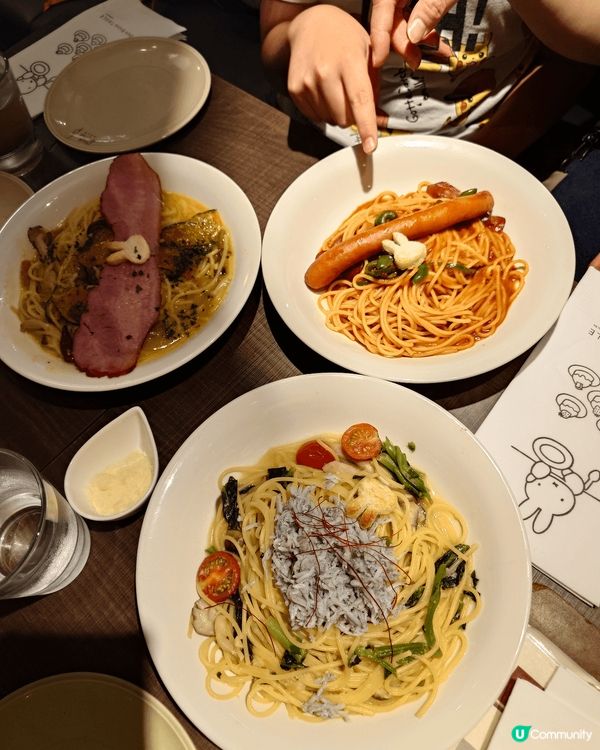 2023年暑假一家去了東京玩, 新橋站對出街道有夏際活動. ...