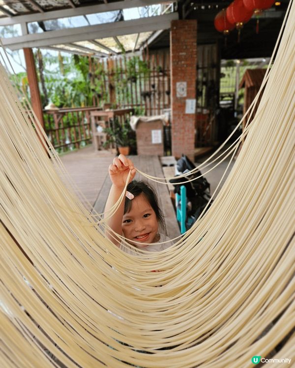 圖1：去台灣士林夜市玩左好多攤位遊戲！彈珠機！玩到唔捨得走～