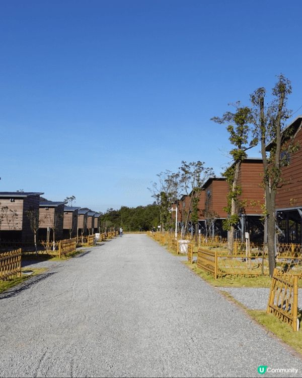 嶺南紅葉世界景色優美，天空之鏡和天梯都是打卡好地方。入住獨立...