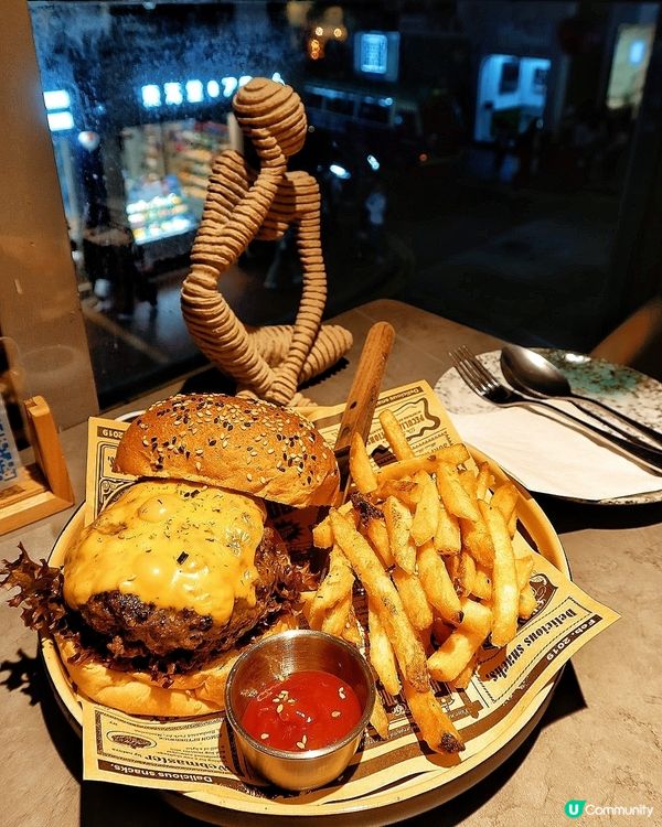 銅鑼灣工業水泥風樓上cafe ☕️  