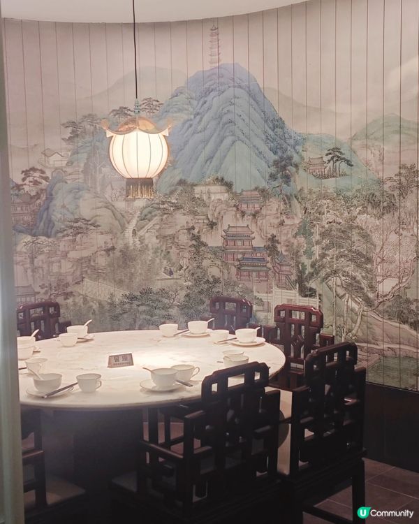 一場古色古香嘅｢西湖盛宴｣💛主打｢新浙菜｣嘅綠茶餐廳喺銅鑼灣...