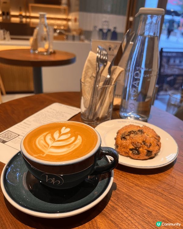 我呢度有10杯咖啡, 最近呢個多月拍低的. 我手機入邊充滿咗...