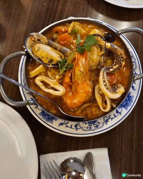 澳門波爾圖葡國菜一向出名性價比高!今次lunch一嚐海鮮燴飯...