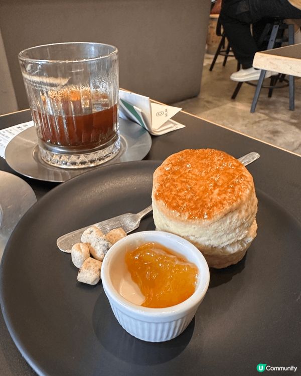 西班牙好多好嘢食，但其實都好掛住香港嘅餐廳。香港餐廳嘅質素都...