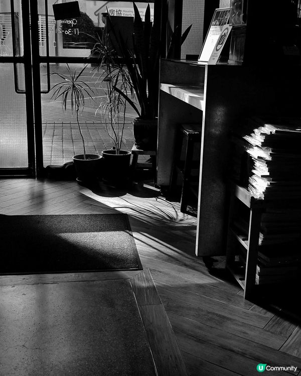 係油麻地既Kubrick，集書店、CV、cafe於一身，好有...