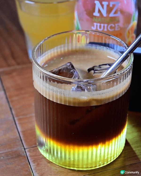 係油麻地既Kubrick，集書店、CV、cafe於一身，好有...