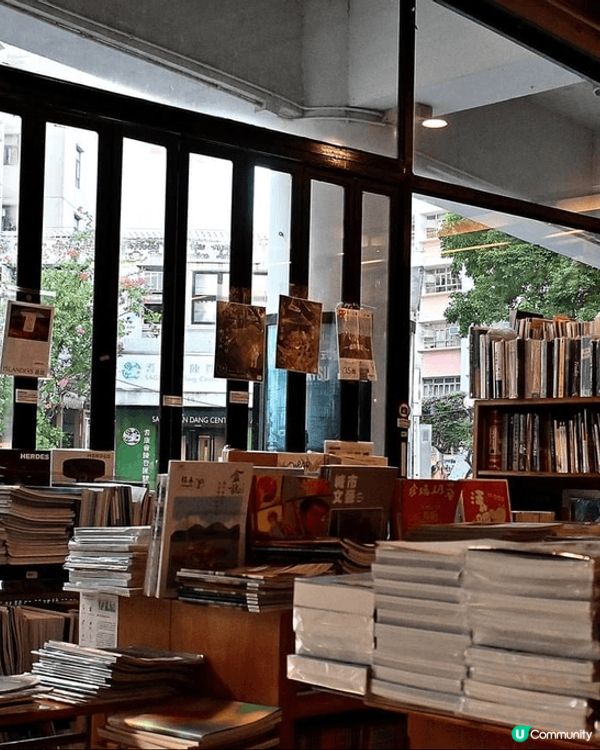 係油麻地既Kubrick，集書店、CV、cafe於一身，好有...