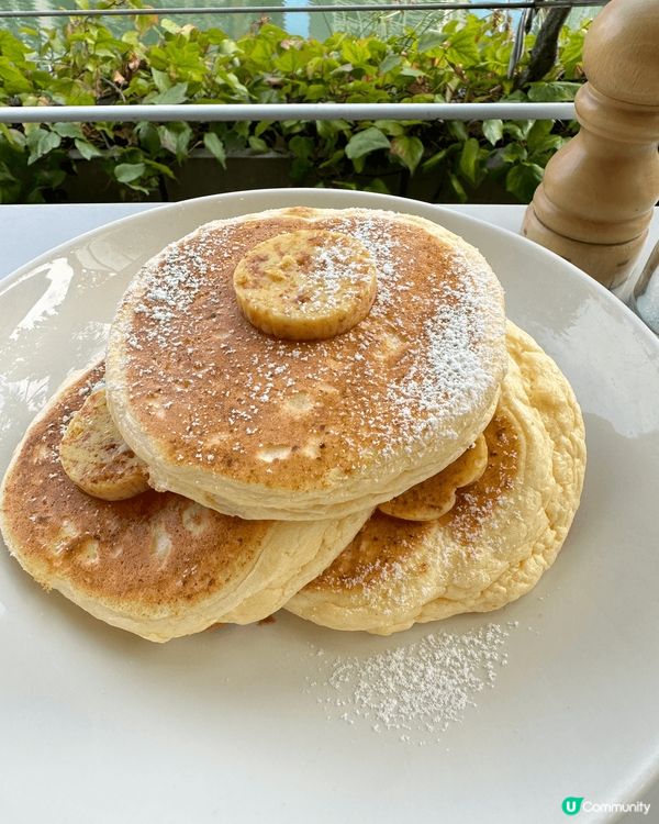 係福岡的Billys，這是有名的打咭餐廳，如果唔一早訂位就需...