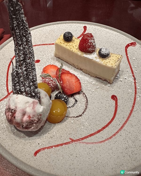 上環高質法國菜。提前訂咗位，安排咗我哋坐喺玻璃房，環境舒服，...