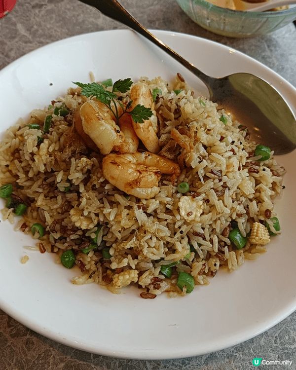 唐宮小聚旨在為客人提供一個舒適亦同時充滿活力的別緻用餐環境，...