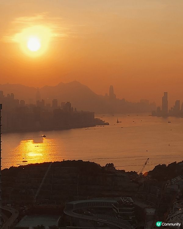 左上：碧雲道遠眺維港夜景