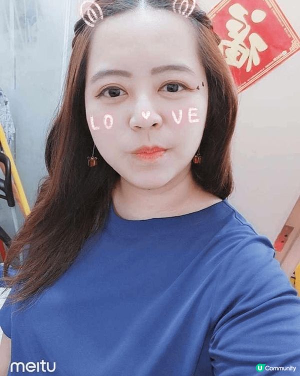 經常與兒子去不同地方玩耍及拍照，當中有多啦a夢展覽/中環摩天...