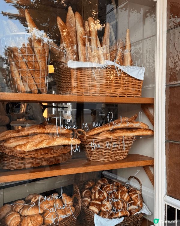 一定要在十一月來一次首爾。因為十一月的首爾是金色的。景福宮三...