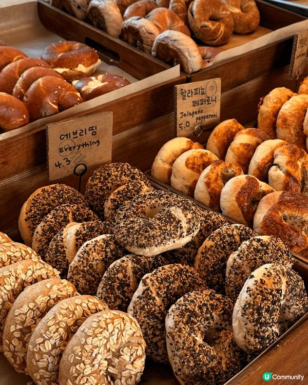 一定要在十一月來一次首爾。因為十一月的首爾是金色的。景福宮三...