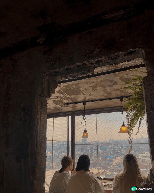 韓國隱世打卡Cafe， 雖然地點比較偏僻，在南山附近，但餐廳...