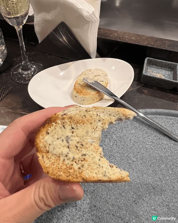 高雄勁勁勁好味既鐵板燒，海鮮同和牛都勁高質，港幣3/400內...