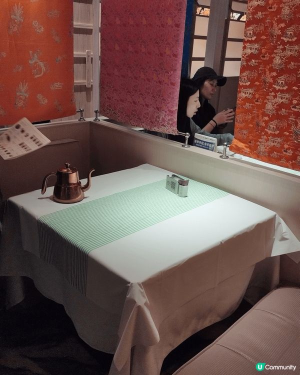 地點喺深圳金光華廣場 ，桂滿隴中餐館，其中一味招牌菜 乞兒雞...