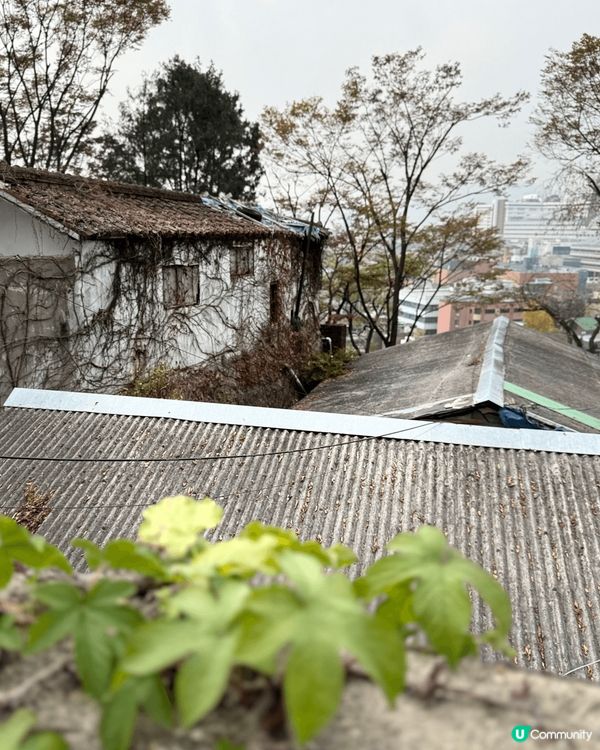 今次到首爾hea遊，去了壁畫村，沿路都有好多漂亮壁畫同精緻咖...