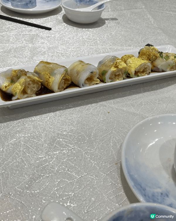 去完茶樓嘆午茶，再去西餐廳食午扒同pizza, 人生一大樂事...