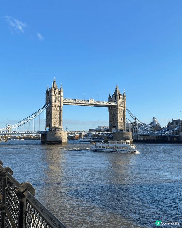 第一張係德國嘅無憂宮，亦係淚之女王拍攝場地。