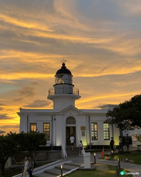 位於台灣高雄嘅旗津區真係好靚，山下有沙灘可以揸電單車環島遊，...