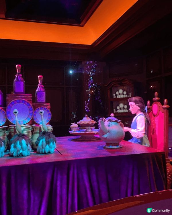 東京迪士尼必到的打卡點：美女與野獸。去迪士尼前，已經在上網爬...