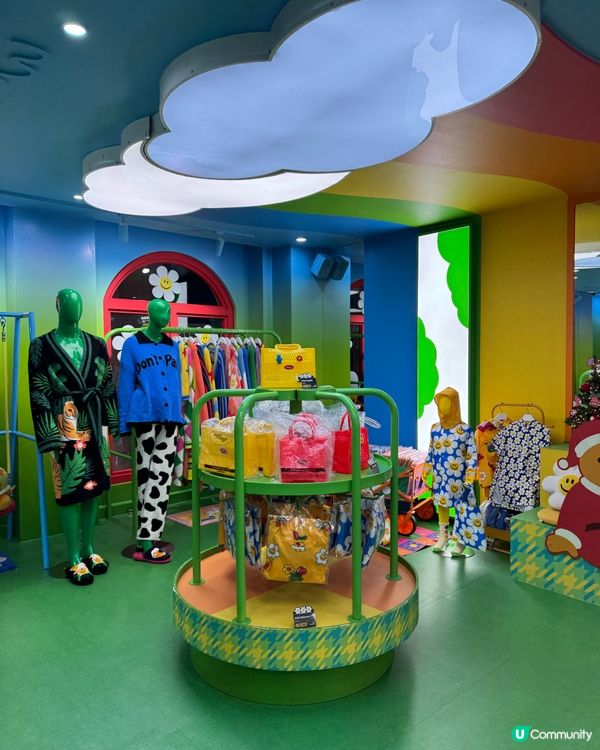 Wiggle Wiggle(위글위글)是一間很受歡迎的雜貨店...