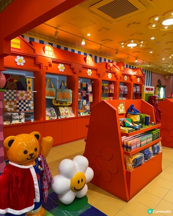 Wiggle Wiggle(위글위글)是一間很受歡迎的雜貨店...