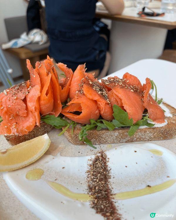 金鐘難得食飯時間唔洗排隊就入去食😂份量都算ok!仲想繼續食😁...