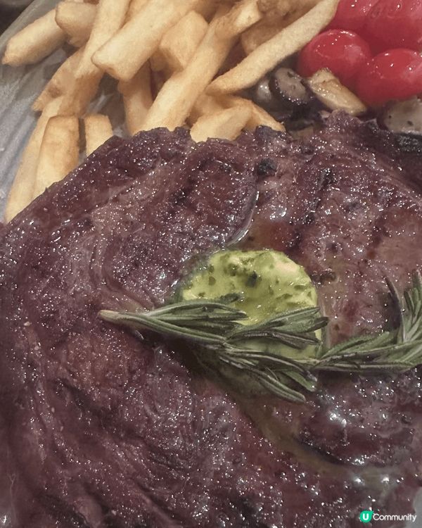 放工就去左圓方 食牛扒 生牛肉他他 帶子同蝦 真係女好食 重...