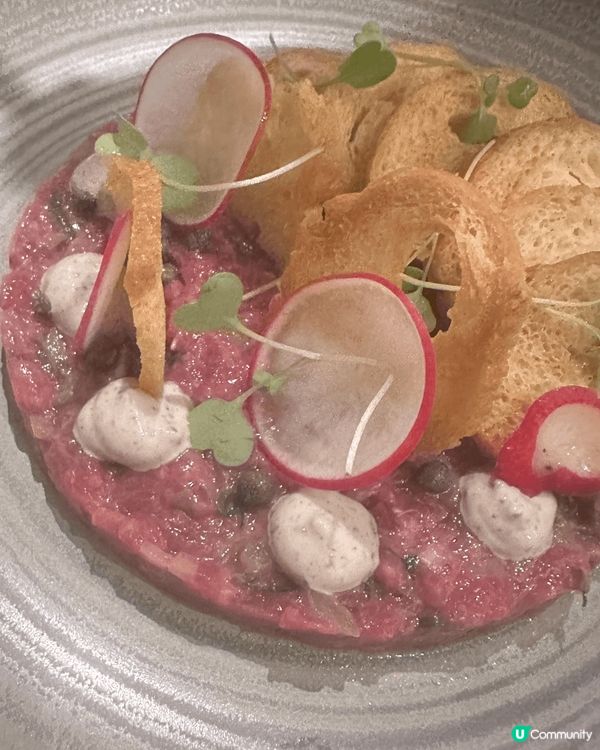 放工就去左圓方 食牛扒 生牛肉他他 帶子同蝦 真係女好食 重...