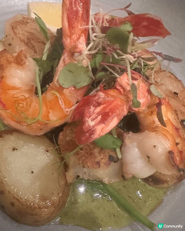 放工就去左圓方 食牛扒 生牛肉他他 帶子同蝦 真係女好食 重...