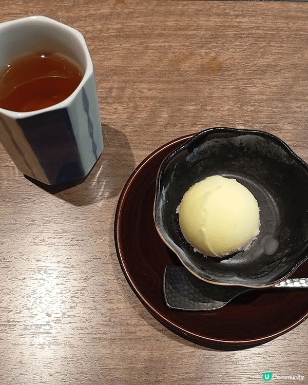 位於博多車站內的西新初喜壽喜燒，十分受歡迎。由於午餐價錢超值...