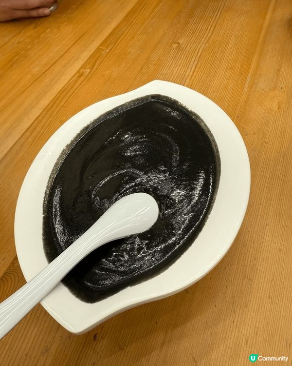 天氣涼涼地，飯後梗系去食個甜品喇，呢間野系我一想食甜品 就會...