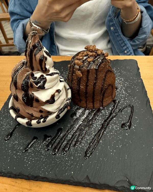 天氣涼涼地，飯後梗系去食個甜品喇，呢間野系我一想食甜品 就會...