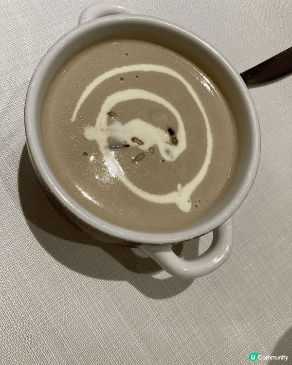 深圳俄氏廚房，在香港不易找到的餐廳，食物新鮮及美味，3人也吃...