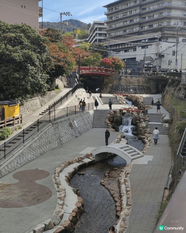 有馬溫泉，有免費足浴，有分銀湯金湯但要收入場費