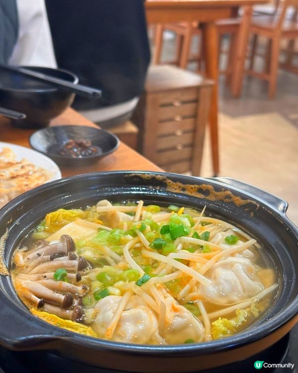 旺角人氣餃子店 特色冰花煎餃🥟