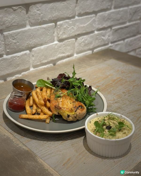 荃灣西商場內的Cafe