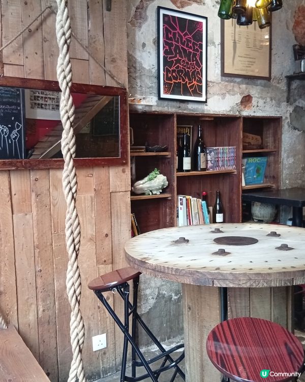 一輩子必須走一趟的街道-荷李活道