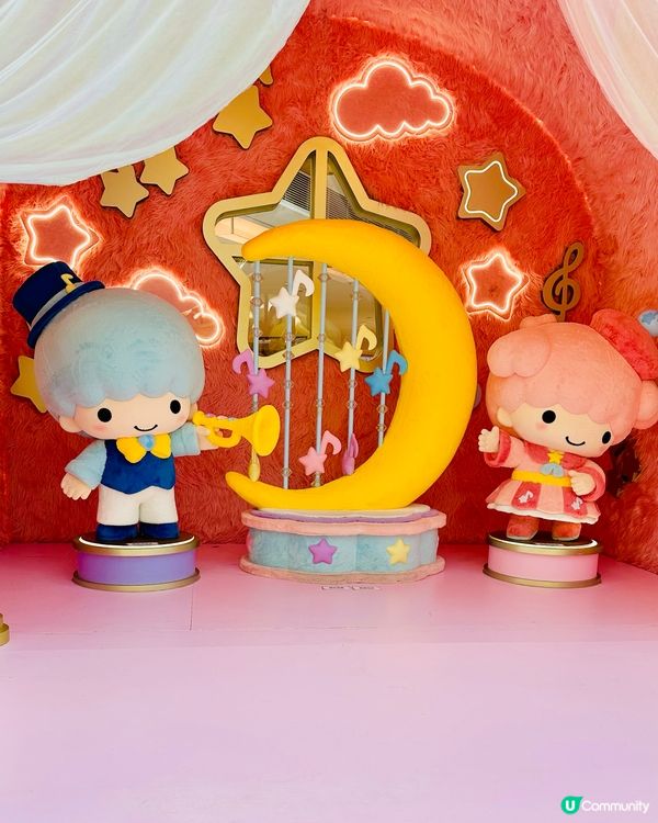 新港城中心🎄冬日交響曲🎶  
6大打卡區，2大玩樂區，等你嚟