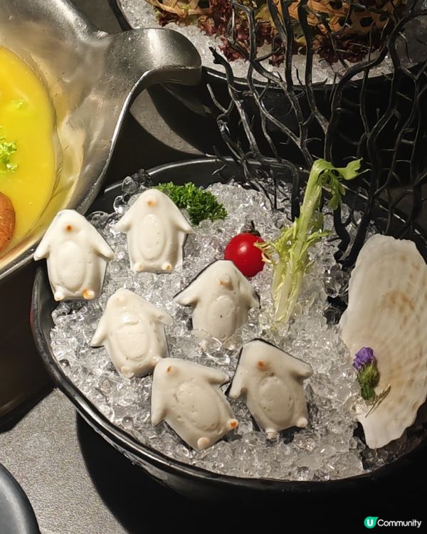 天氣凍最啱去打邊爐💗湊湊火鍋最近推出咗多款聖誕節限定新品🎄有...